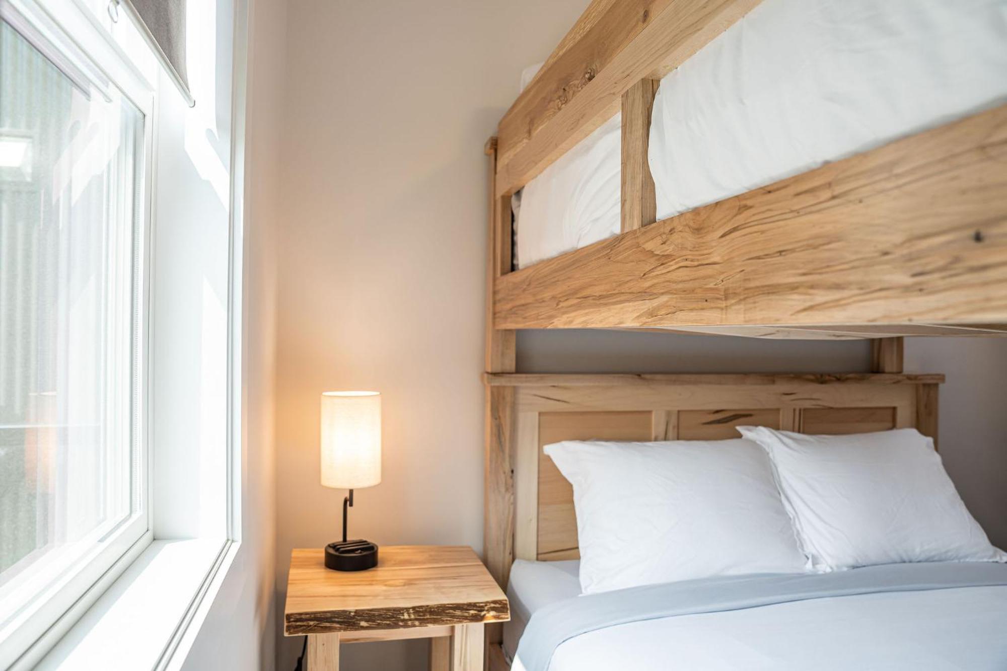 Mountain Dreams - Revelstoke Home Near Rmr Экстерьер фото
